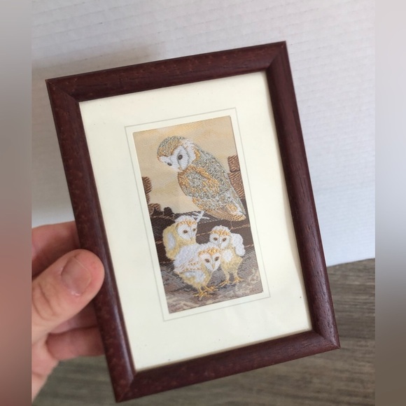 Cash’s Silk Woven Owl Art - Picture 3 of 9